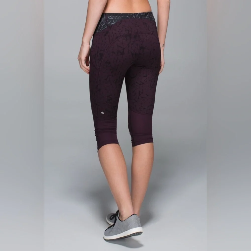 Lululemon Stash It Crop *Full-On Luxtreme